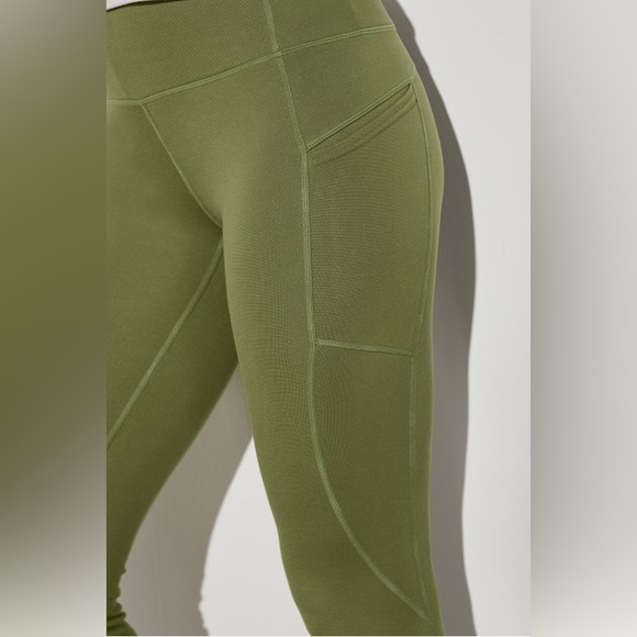 Soft Surroundings Superslim Pocket Leggings - Picture 2 of 7